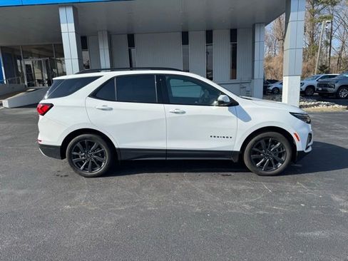 Used 2022 Chevrolet Equinox RS w/ RS Leather Package image 10