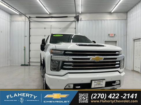 Used 2020 Chevrolet Silverado 2500 High Country w/ Z71 Off-Road Package AWD/4WD image 1