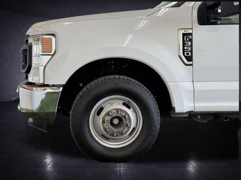 Used 2020 Ford F350 XL w/ Power Equipment Group image 10