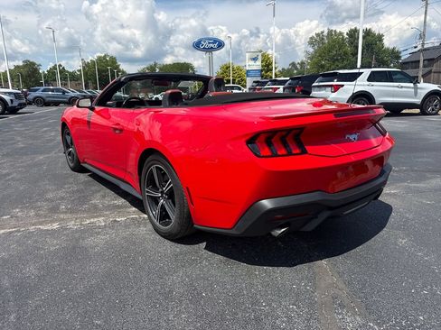 Used 2025 Ford Mustang Premium RWD image 35