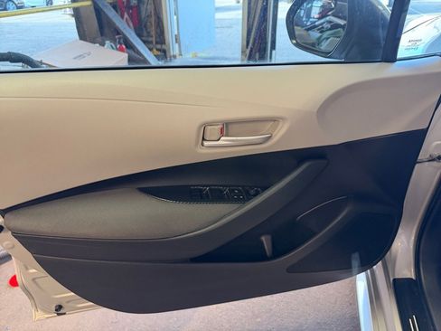 Used 2021 Toyota Corolla LE image 36