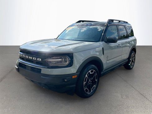 Used 2024 Ford Bronco Sport Outer Banks w/ Tech Package AWD/4WD image 8