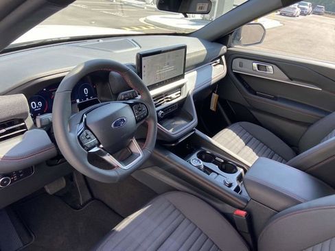 New 2026 Ford Explorer ST-Line image 8