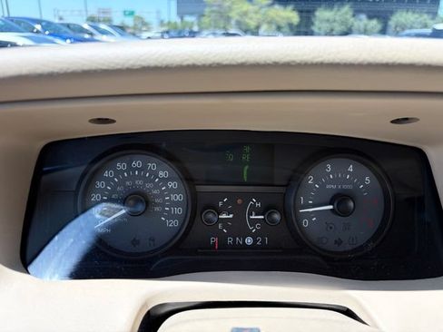 Used 2009 Mercury Grand Marquis LS RWD image 23
