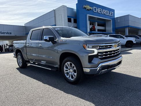 New 2026 Chevrolet Silverado 1500 LTZ w/ LTZ Premium Package AWD/4WD image 2