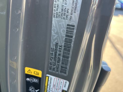 Used 2022 Jeep Wrangler Unlimited Rubicon 4xe w/ Cold Weather Group image 50