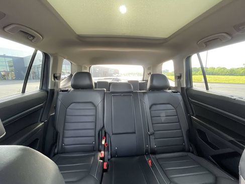 Used 2021 Volkswagen Atlas SEL Premium AWD/4WD image 12