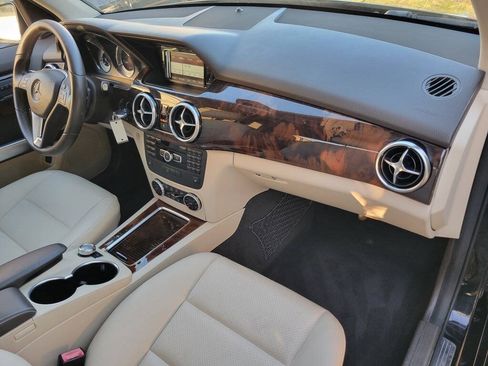 Used 2015 Mercedes-Benz GLK 250 BlueTEC 4MATIC image 18