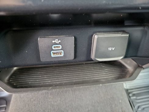 Used 2023 Ford F350 XLT w/ 360-Degree Camera Package AWD/4WD image 17