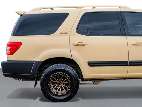 Used 2004 Toyota Sequoia SR5 image 6