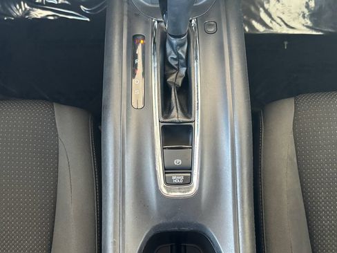 Used 2021 Honda HR-V EX image 16