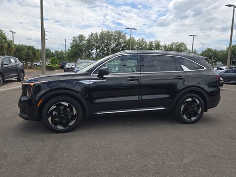 Certified 2025 Kia Sorento SX Prestige image 4