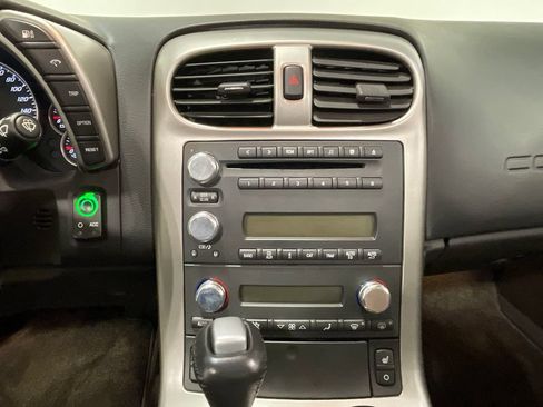Used 2005 Chevrolet Corvette Coupe w/ Preferred Equipment Group RWD image 67