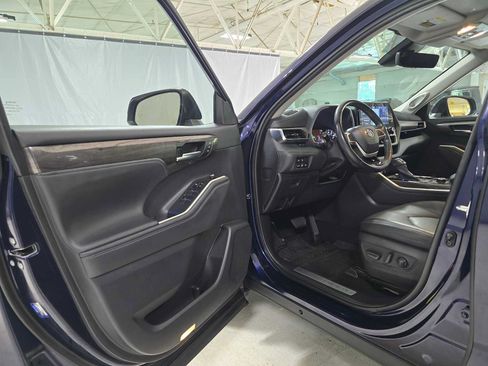 Used 2022 Toyota Highlander Limited AWD/4WD image 20
