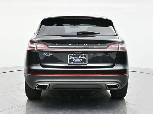 Used 2019 Lincoln Nautilus Premier image 6