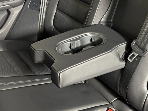 New 2026 Porsche Macan image 36