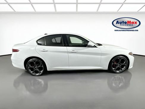 Used 2023 Alfa Romeo Giulia Ti image 10