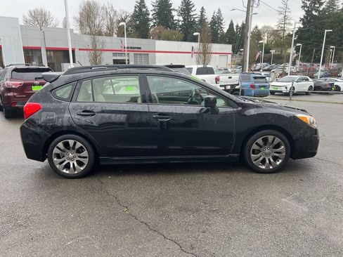 Used 2013 Subaru Impreza 2.0i Sport Premium image 3