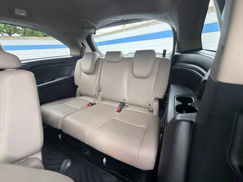 Used 2019 Honda Odyssey EX-L image 21