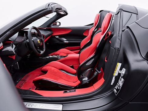 Used 2024 Ferrari SF90 Spider AWD/4WD image 50