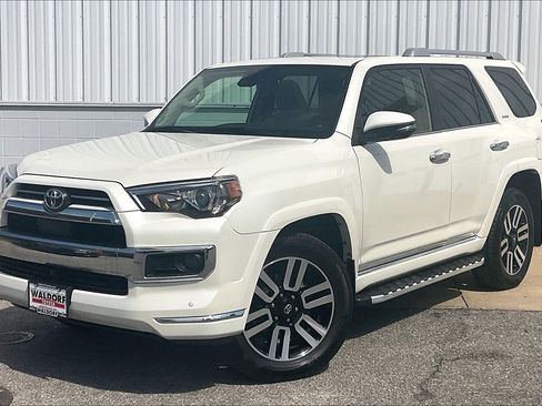 Used 2023 Toyota 4Runner Limited AWD/4WD image 2