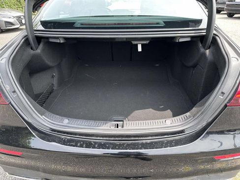 Used 2023 Mercedes-Benz E 350 4MATIC Sedan image 7