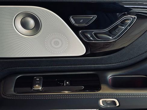 New 2026 Lincoln Aviator Reserve image 18