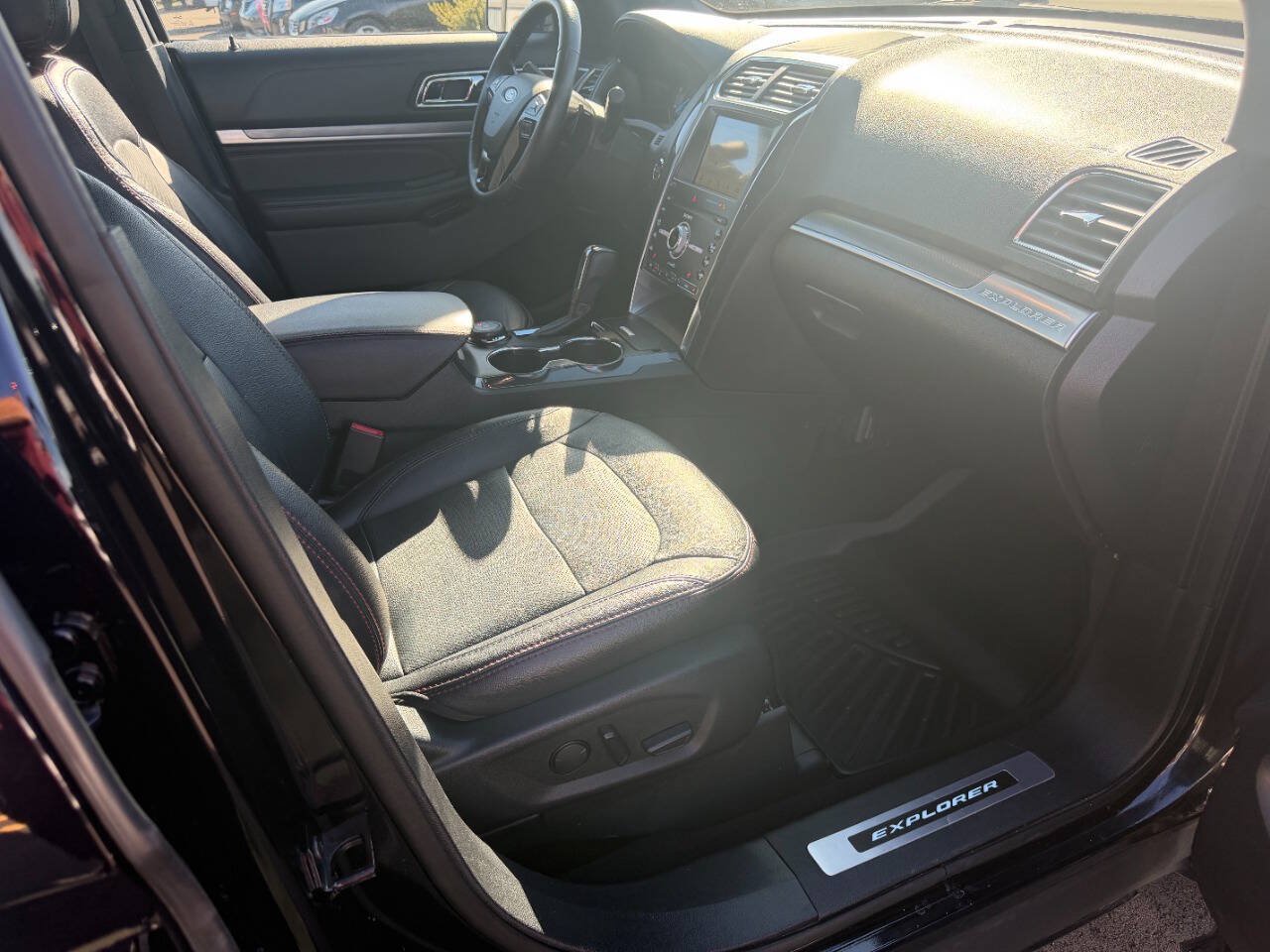 Used 2019 Ford Explorer Sport AWD/4WD image 17