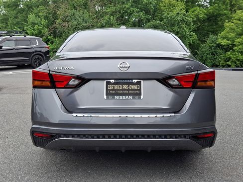 Used 2022 Nissan Altima 2.5 SV FWD image 6