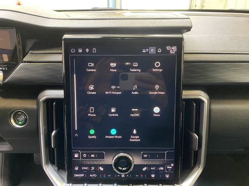 Used 2025 GMC Acadia Elevation image 41