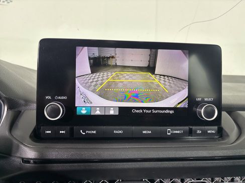 Used 2023 Honda Accord LX image 13