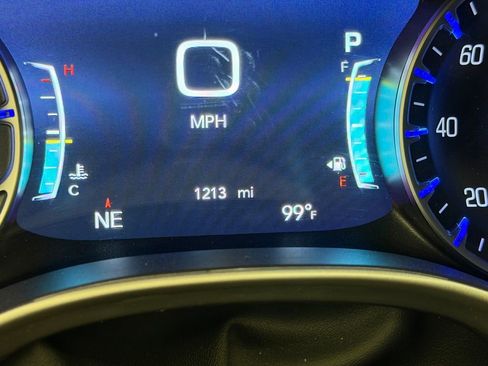 New 2026 Chrysler Pacifica Select FWD image 10