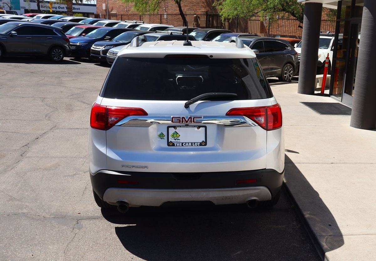 Used 2018 GMC Acadia SLE w/ Driver Alert Package I FWD image 10