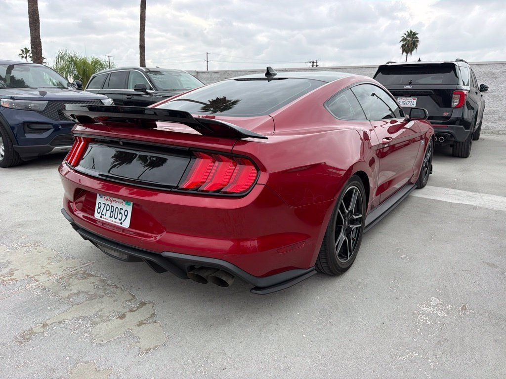 Used 2022 Ford Mustang GT Premium RWD image 3