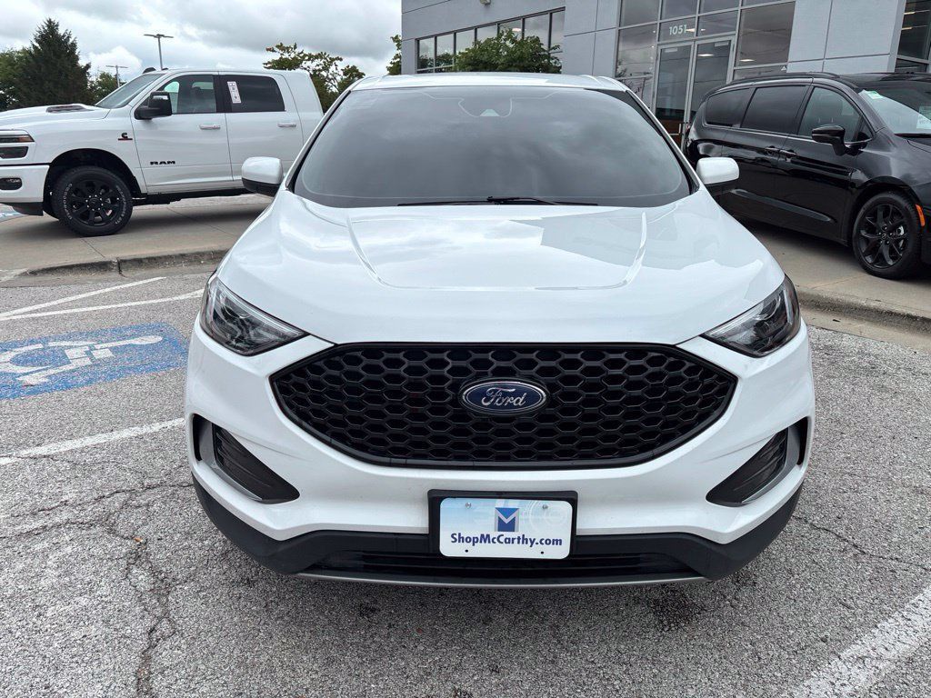 Used 2024 Ford Edge SEL AWD/4WD image 3
