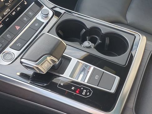 Used 2022 Audi Q7 3.0T Premium Plus w/ Premium Plus Package image 26