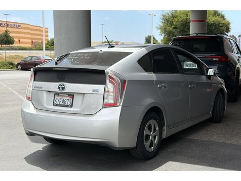 Used 2013 Toyota Prius Three w/ Solar Roof Pkg FWD image 5