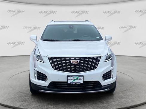 Used 2024 Cadillac XT5 Premium Luxury w/ Technology Package FWD image 2