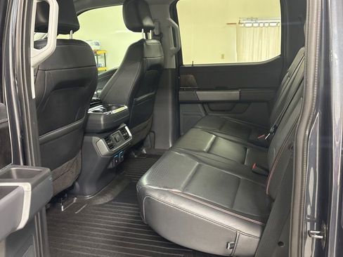 Used 2022 Ford F150 Lariat w/ Max Trailer Tow Package image 23