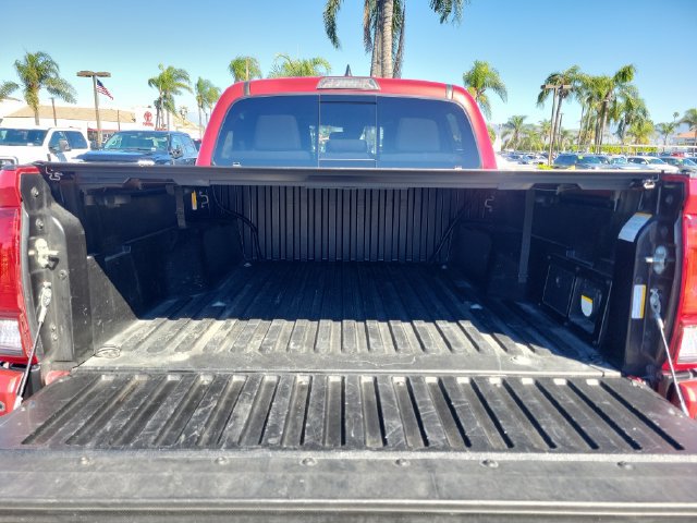 Used 2019 Toyota Tacoma TRD Sport w/ Technology Package RWD image 28
