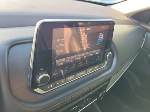 Used 2023 Nissan Rogue SV w/ SV Premium B Package FWD image 29
