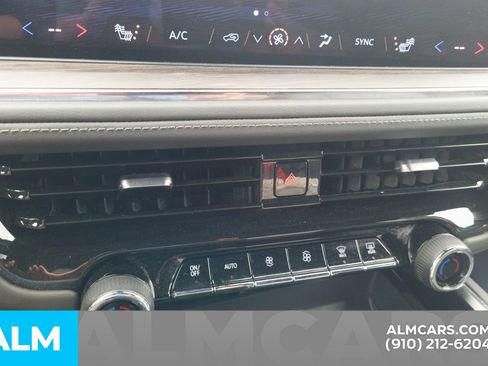 Used 2025 Chevrolet Tahoe LT AWD/4WD image 11