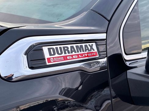 Used 2021 GMC Sierra 3500 Denali w/ Denali Black Diamond Edition image 17