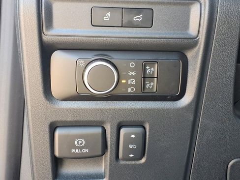 Used 2023 Ford Expedition Max XLT AWD/4WD image 19