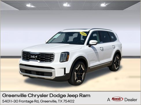 Used 2025 Kia Telluride S image 1