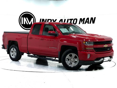 Used 2018 Chevrolet Silverado 1500 LT w/ All Star Edition AWD/4WD image 2