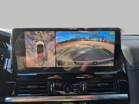 New 2026 Nissan Pathfinder SL image 25