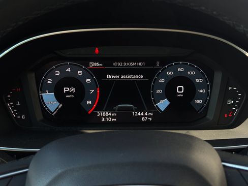 Used 2025 Audi Q3 2.0T Premium AWD/4WD image 11