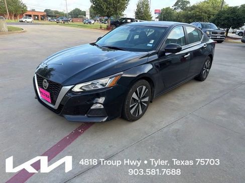 Used 2021 Nissan Altima 2.5 SV FWD image 3