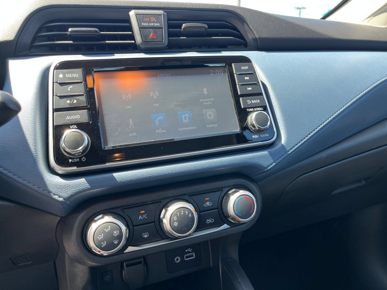 Used 2025 Nissan Versa SV FWD image 19